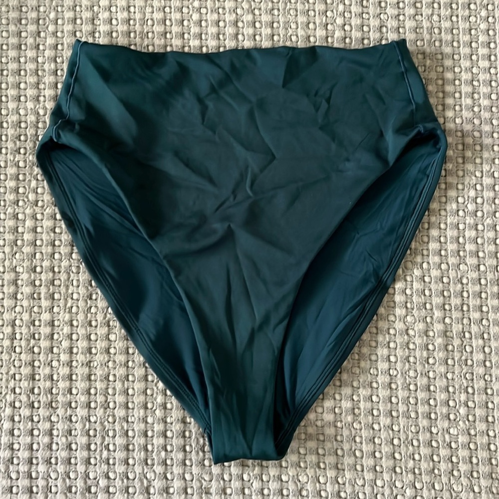 Left On Friday Hi Hi Bottom in 24k gold size Large